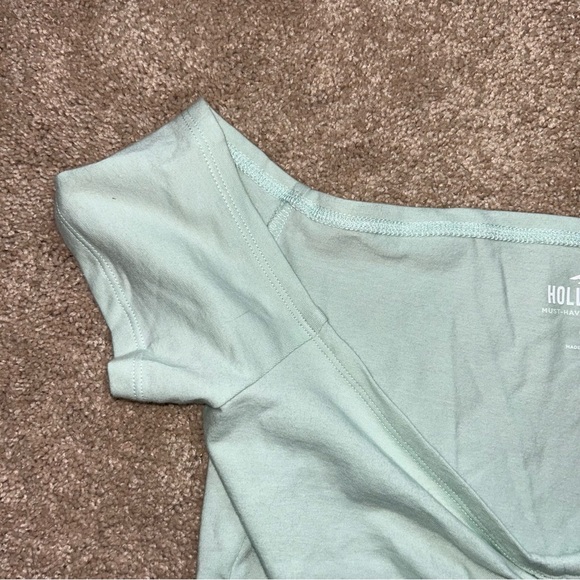 Hollister Mint Green Scrunched Tie Crop Top - Picture 2 of 7